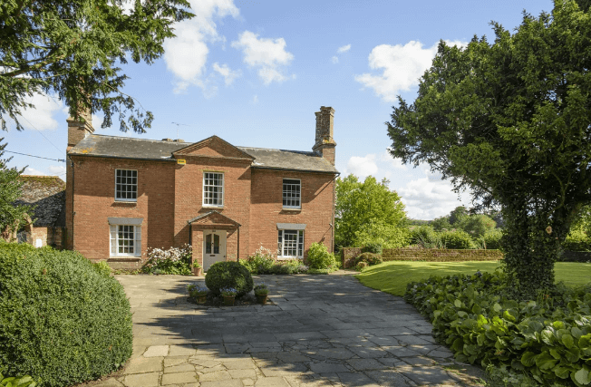 Win a weekend away at All Hallows' Farmhouse with Yeo Valley